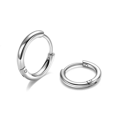 স্নাতক ডিগ্রী জন্য সরল রোজ গোল্ড 8mm Hinged Huggie ছোট হুপ স্টেইনলেস স্টীল কানের দুল
