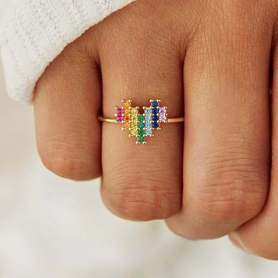 18 কার্ট সোনায় বিয়ের রিং, মিষ্টি হার্ট ফর্ম ডিজাইন এবং রেইনবো