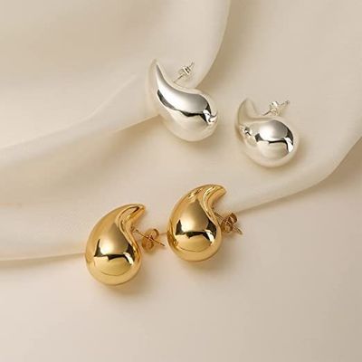 কাস্টমাইজড লোগো 18K গোল্ড প্ল্যাটেড Teardrop Hollow Stud Earring for Girls জুয়েলারী পার্টি